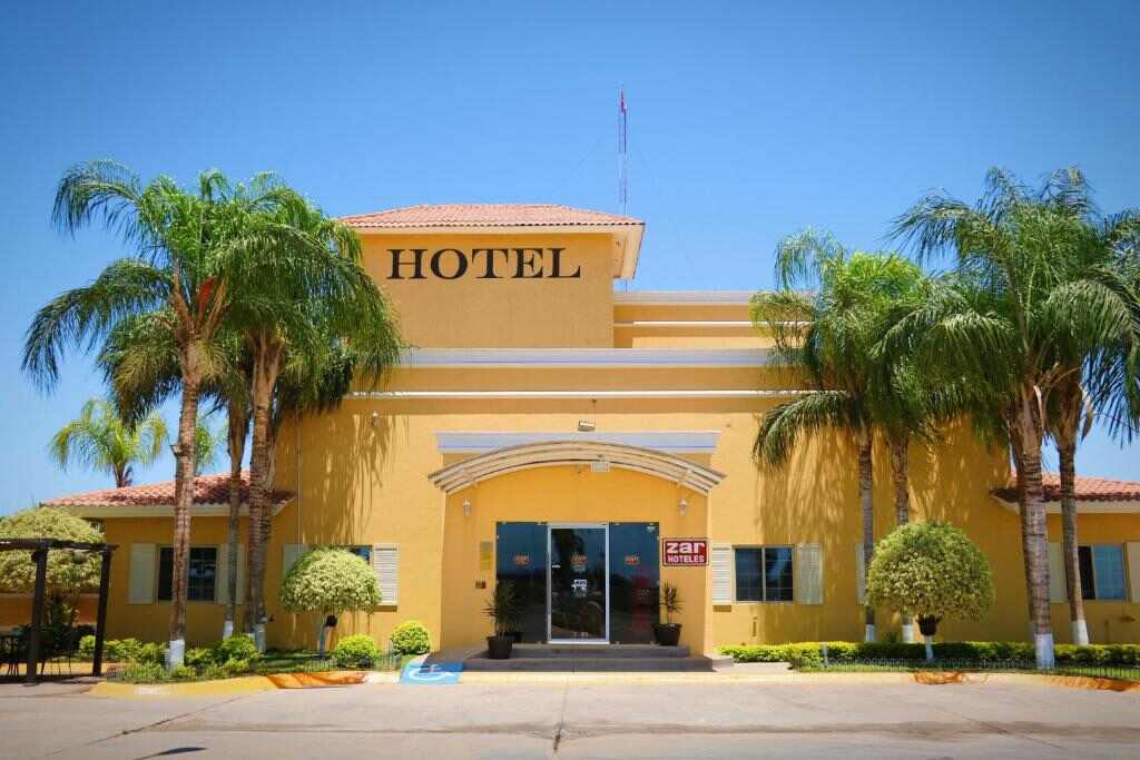 Zar Los Mochis hotel exterior